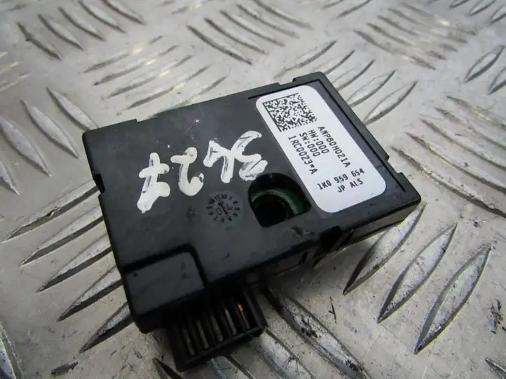 Volkswagen Golf V (2003 - 2009) 1k0959654 Регулировка рулевой колонки — фото 1