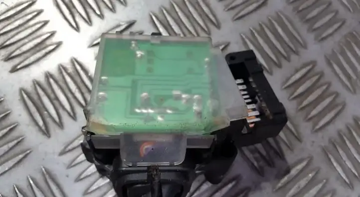 Toyota Avensis T250 (2006 - 2009) 173654LH Переключатель стеклоочистителей — фото 2