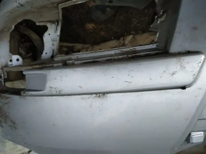 Volkswagen PASSAT B6 (2005 - 2010) Молдинг переднего бампера — фото 1