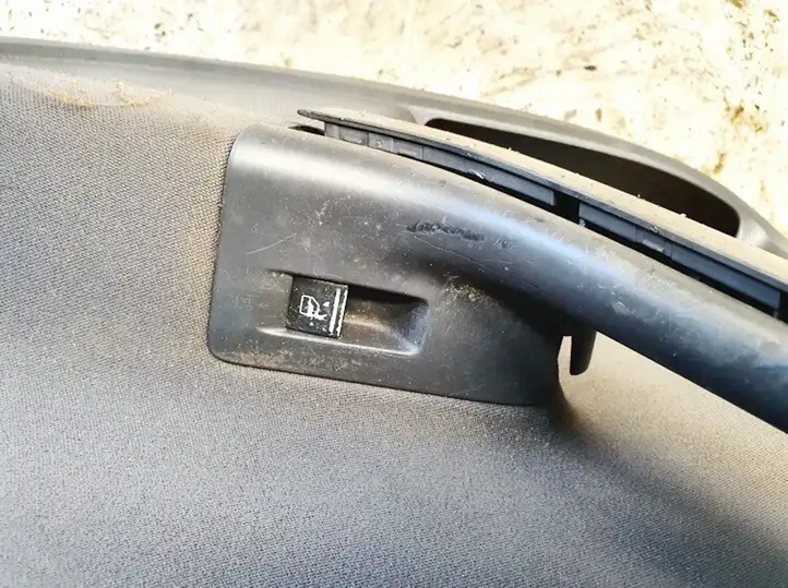 Volkswagen Golf V (2003 - 2009) Блок кнопок стеклоподъемников — фото 2