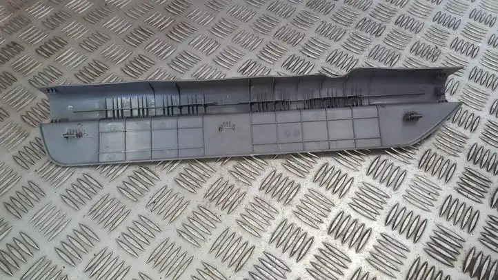 (2005 - 2011) pw864326 Внутренняя отделка переднего порога — фото 2
