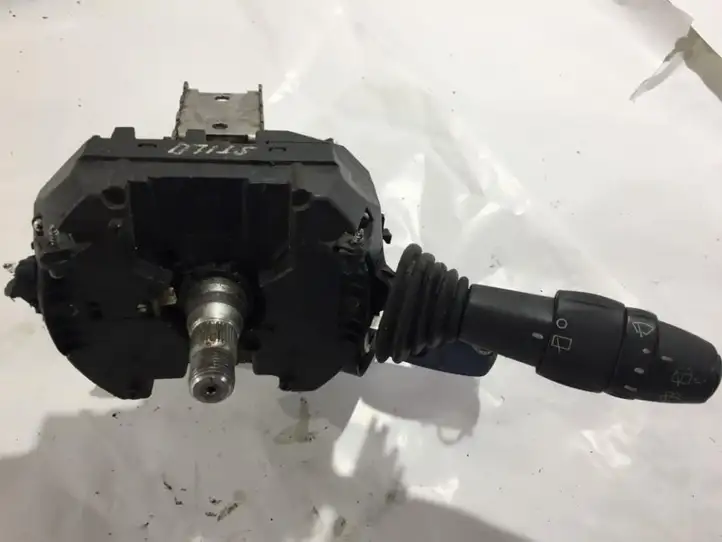 Fiat Stilo (2001 - 2010) 10400563485 Переключатель стеклоочистителей — фото 1