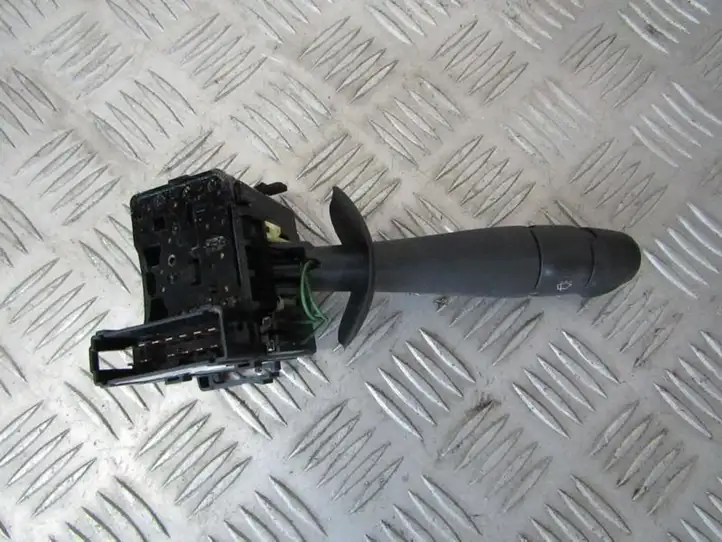 Renault Laguna II (2001 - 2005) 8200012244 Переключатель стеклоочистителей — фото 2