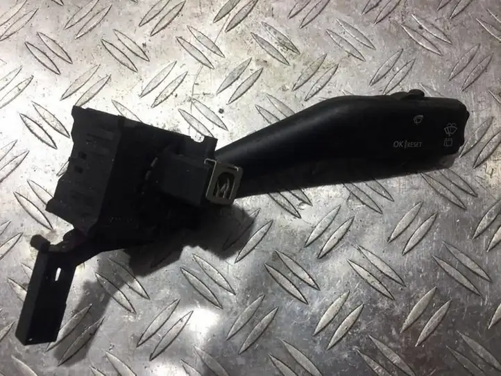 Seat Leon (1P) (2005 - 2012) 1k0953519a Переключатель стеклоочистителей — фото 1