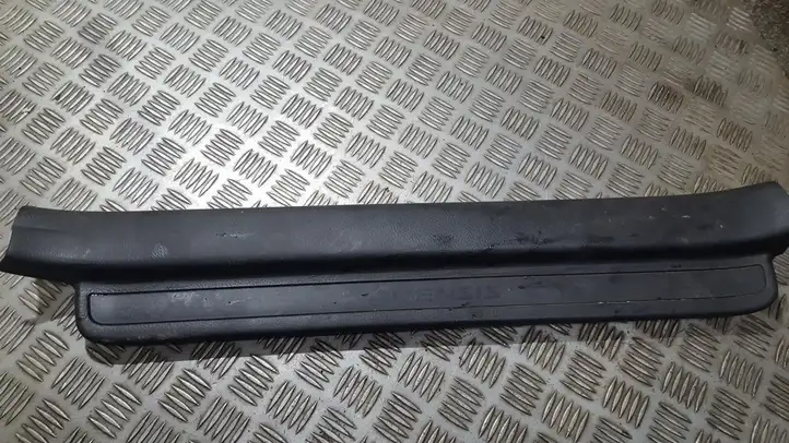 Toyota Avensis T250 (2003 - 2006) 6791305030 Внутренняя отделка переднего порога — фото 1