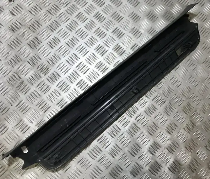 Toyota Avensis T250 (2003 - 2006) 6791405030 Внутренняя отделка переднего порога — фото 2