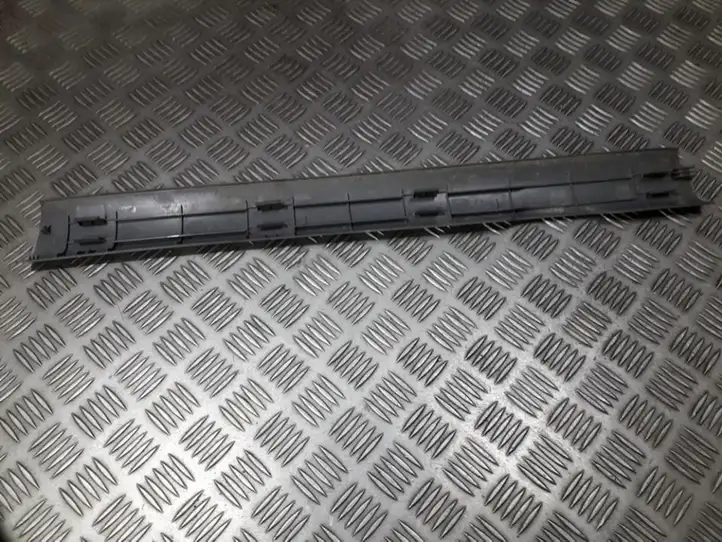 Toyota RAV 4 (XA20) (2000 - 2005) 6791442060 Внутренняя отделка переднего порога — фото 2
