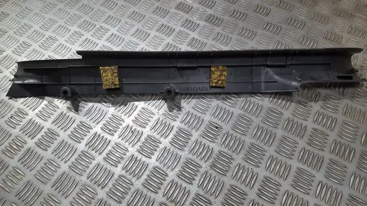 Toyota Corolla Verso AR10 (2004 - 2009) 679170F010 Внутренняя отделка заднего порога — фото 2