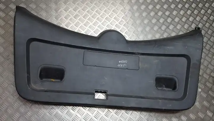 Toyota Corolla Verso AR10 (2004 - 2009) 677660F010 Боковая обшивка багажника — фото 1