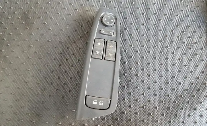 Fiat Stilo (2001 - 2010) b569 Блок кнопок стеклоподъемников — фото 1
