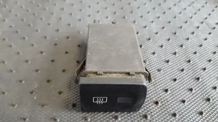 Audi A3/S3 8L (1996 - 2000) 8L0941503B Кнопка обогрева стекла — фото 1