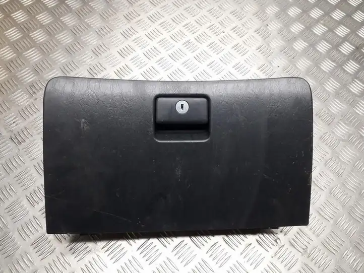 Toyota Corolla E120 E130 (2000 - 2004) 5555102060 Вещевой ящик — фото 1