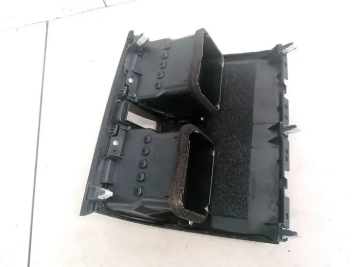 Honda CR-V (2006 - 2009) 77610SWAA0 Центральный воздушный дефлектор — фото 2