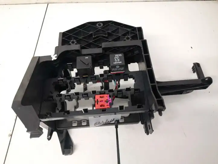 Seat Cordoba (6L) (2002 - 2009) 6q0972595a Блок предохранителей (комплект) — фото 1