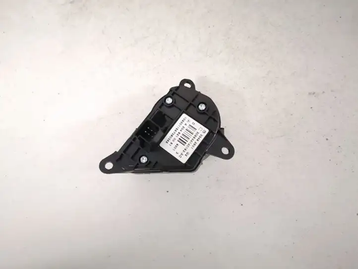 Mercedes-Benz C W204 (2007 - 2014) a2048210051 Кнопки на рулевом колесе — фото 2