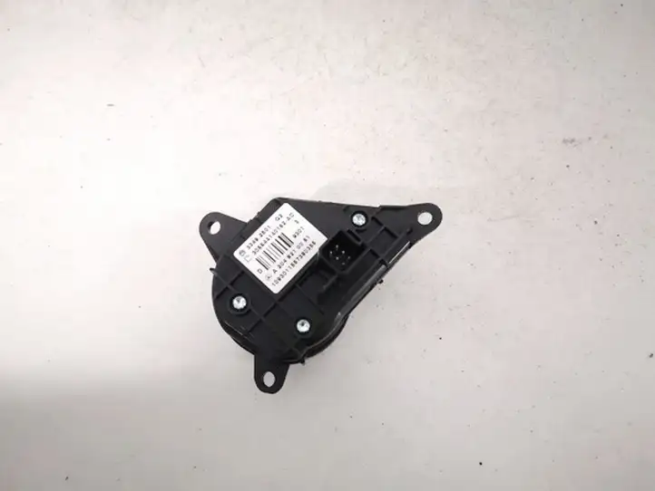 Mercedes-Benz C W204 (2007 - 2014) a2048210051 Кнопки на рулевом колесе — фото 3