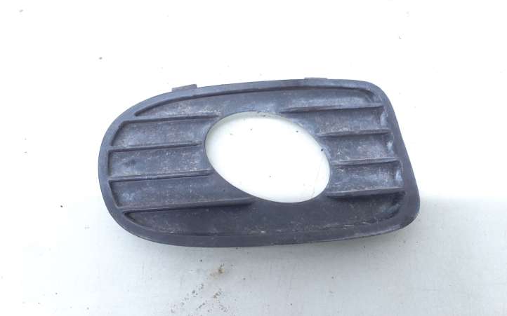 90586627 Opel Vectra B Priešrūkinio žibinto apdaila/ grotelės