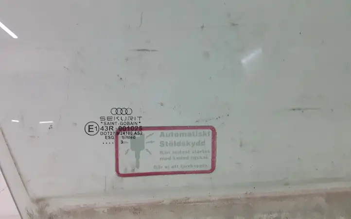Audi A4 S4 B6 8E 8H (2000 - 2006) 43R001025 Стекло передней двери — фото 2