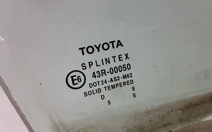 Toyota Avensis T220 (2000 - 2003) 43R00050 Стекло передней двери — фото 2