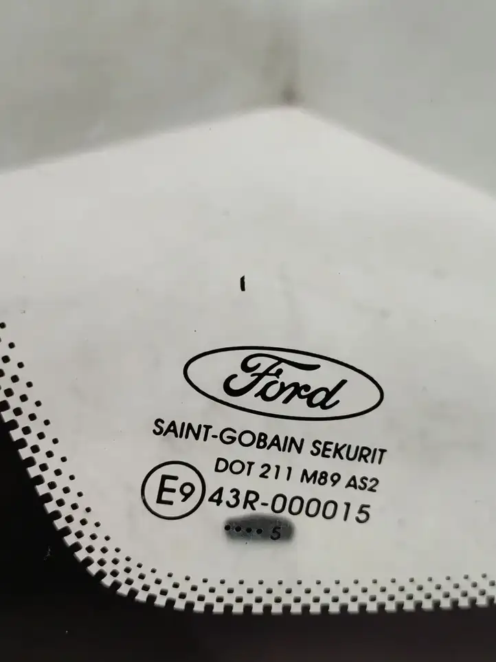 Ford Focus (2005 - 2008) AS2 Заднее боковое стекло — фото 2