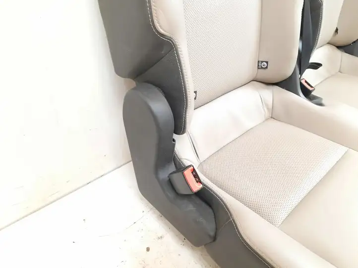 Ford Transit Custom (2014 - ) Второй ряд сидений — фото 12