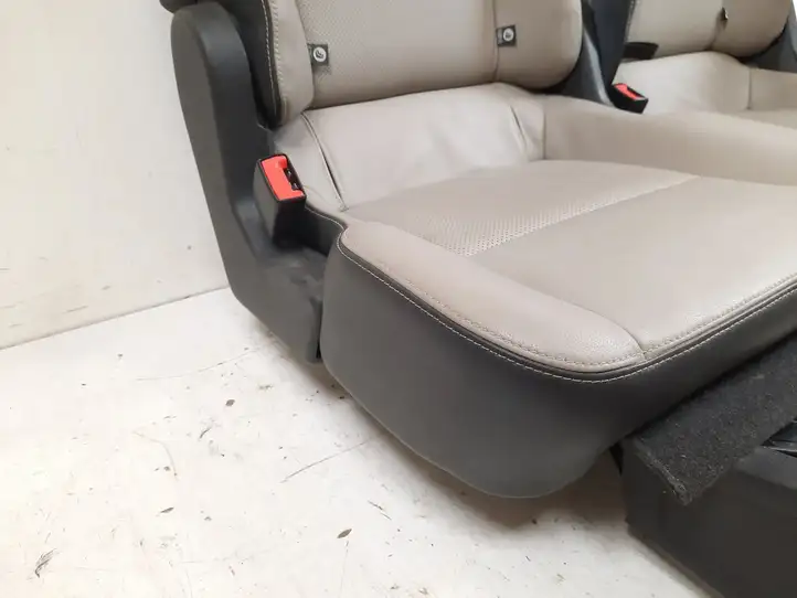 Ford Transit Custom (2014 - ) Второй ряд сидений — фото 25