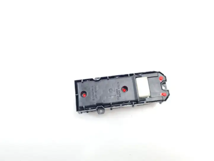 Toyota Prius (XW50) (2015 - ) 8404047070 Блок кнопок стеклоподъемников — фото 6