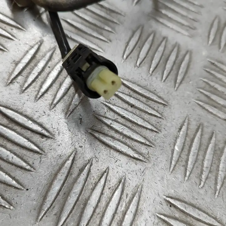 Mercedes-Benz GLC X253/C253 (2015 - )  A0009050713 Измеритель температуры масла