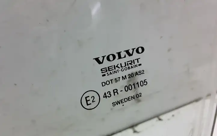 Volvo S60 (2000 - 2004) 43R001105 Стекло передней двери — фото 2