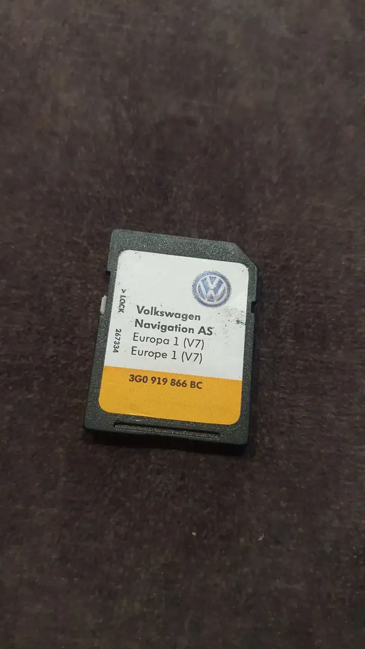 Volkswagen Golf VII (2013 - 2019) 3G0919866BC Навигационные карты CD/DVD — фото 1