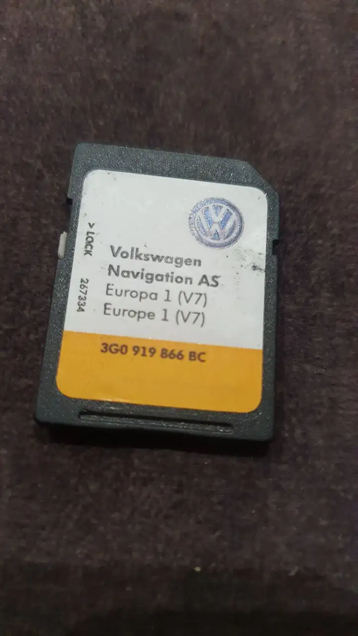 Volkswagen Golf VII (2013 - 2019) 3G0919866BC Навигационные карты CD/DVD — фото 3