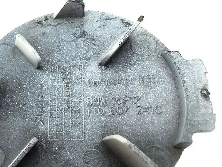 Volkswagen Touran I (2003 - 2010)  1t0807241c Крышка петли вытягивания