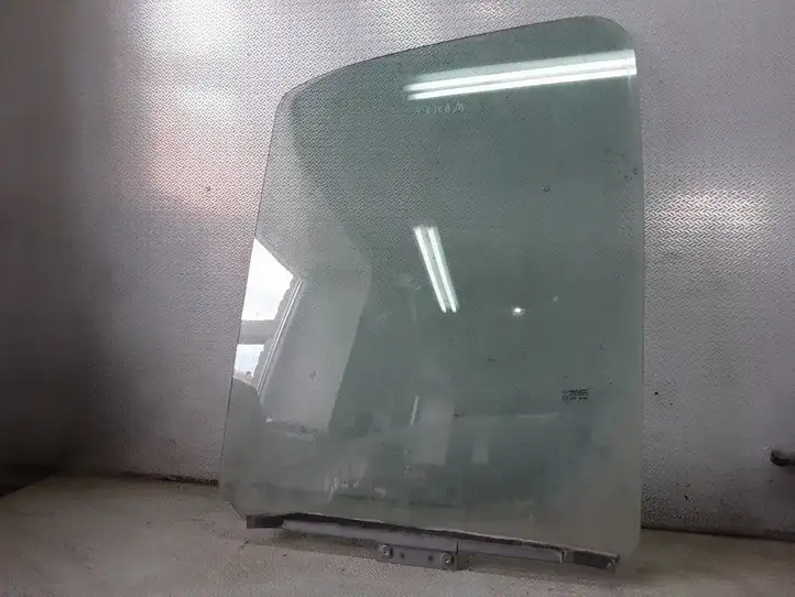 Renault Master II (1998 - 2003)   Основное стекло передних дверей (двухдверного автомобиля)