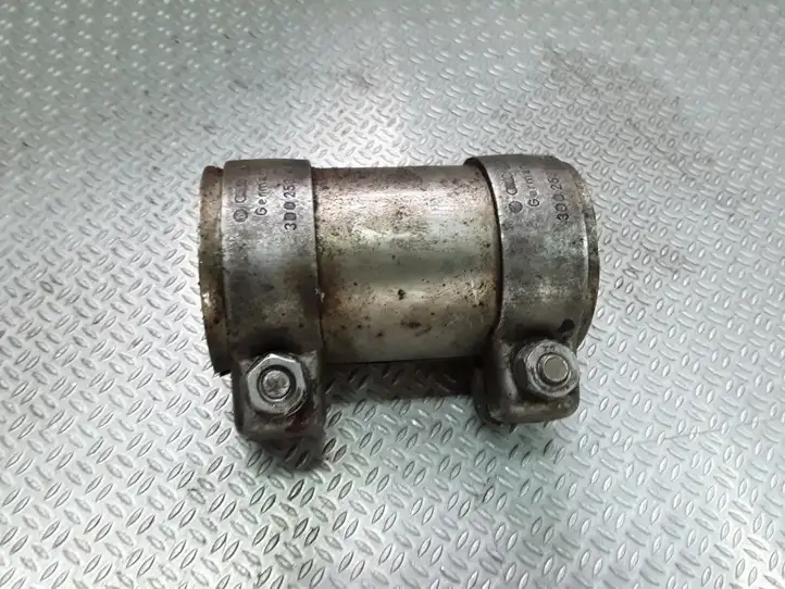 Volkswagen Phaeton (2002 - 2008)  3D0253141B Соединение глушителя