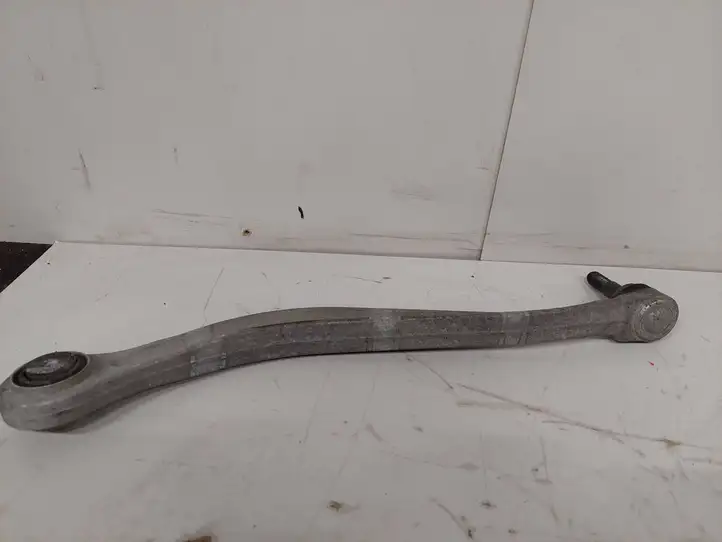 BMW 5 F10 F11 (2009 - 2016)  608216 Рычаг