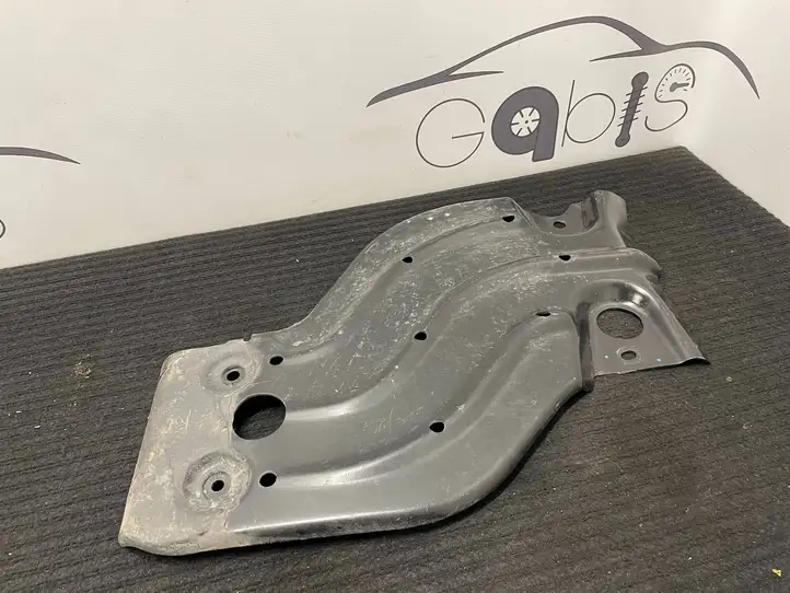 Dodge Ram (2018 - )  6826874AB Другая внешняя деталь