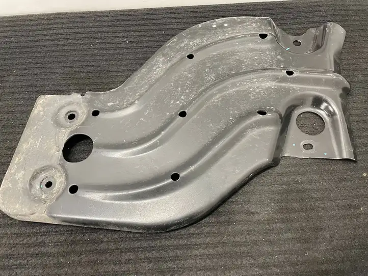 Dodge Ram (2018 - )  6826874AB Другая внешняя деталь