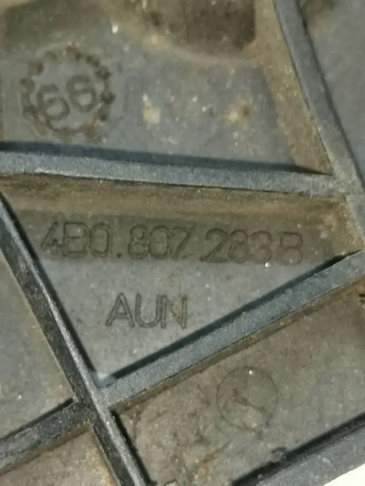 Audi A6 S6 C5 4B (2001 - 2004) 4B0807283B Кронштейн переднего бампера — фото 3