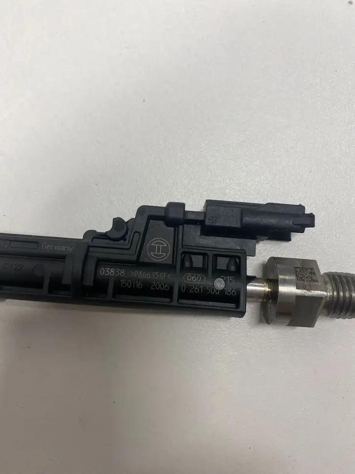 BMW M4 F82 F83 (2014 - 2020)  0261500186 Жиклер (жиклеры) (форсунка (форсунки)