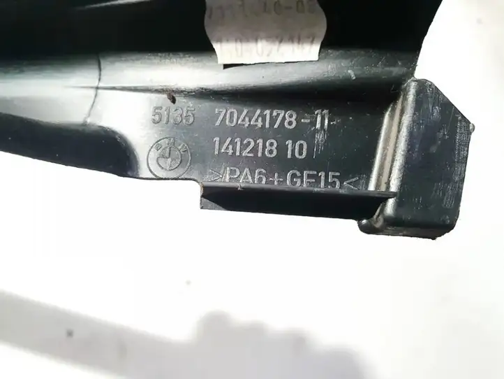 BMW 5 E60 E61 (2004 - 2010) 704417811 Прочая отделка задней двери — фото 3