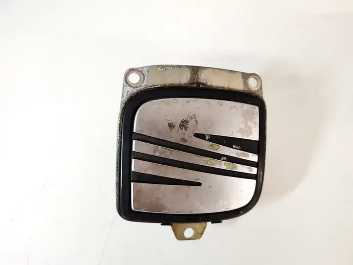 Seat Altea (2004 - 2009) 5P0827565C Ручка крышки багажника — фото 1