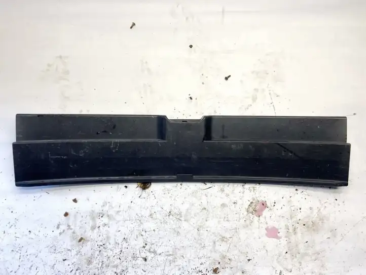 Toyota Avensis Verso (2004 - 2009) 6793544030 Отделка порога багажника — фото 1