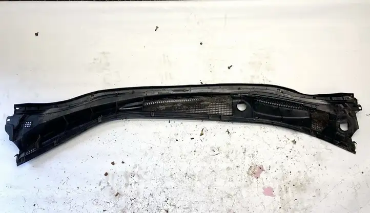 Toyota Avensis Verso (2004 - 2009) 5570844110 Жабо стеклоочистителей — фото 1