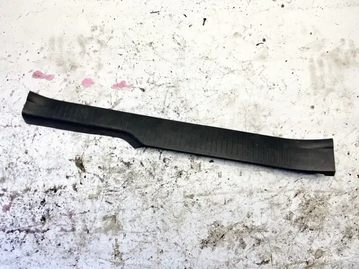 Toyota Avensis Verso (2004 - 2009) 6791744030 Внутренняя отделка заднего порога — фото 1