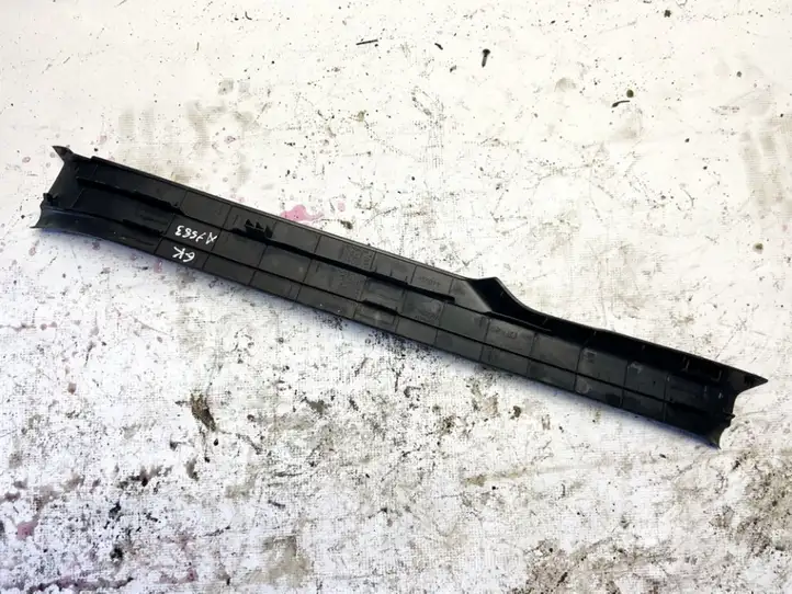 Toyota Avensis Verso (2004 - 2009) 6791844020 Внутренняя отделка заднего порога — фото 2