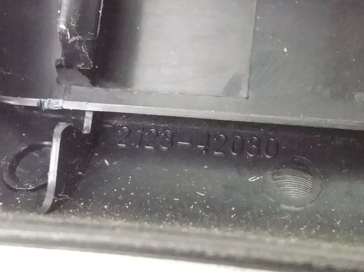 Toyota RAV 4 (XA40) (2012 - 2018)  7212342030 Отделка лыжи переднего сиденья пассажира