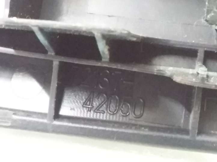 Toyota RAV 4 (XA40) (2012 - 2018)  7213742050 Отделка лыжи переднего сиденья пассажира