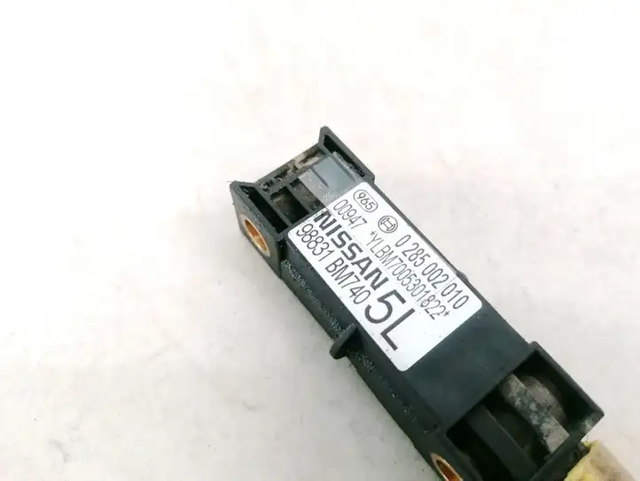 Nissan Almera N16 (2000 - 2010) 0285002010 Датчик удара SRS — фото 3