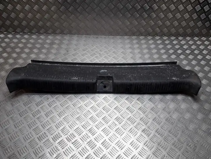 Opel Astra G (1998 - 2004) 09153728 Отделка порога багажника — фото 1