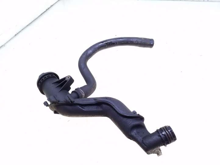 Volvo V50 (2004 - 2008)  9654733980 Патрубок маслозаливной горловины